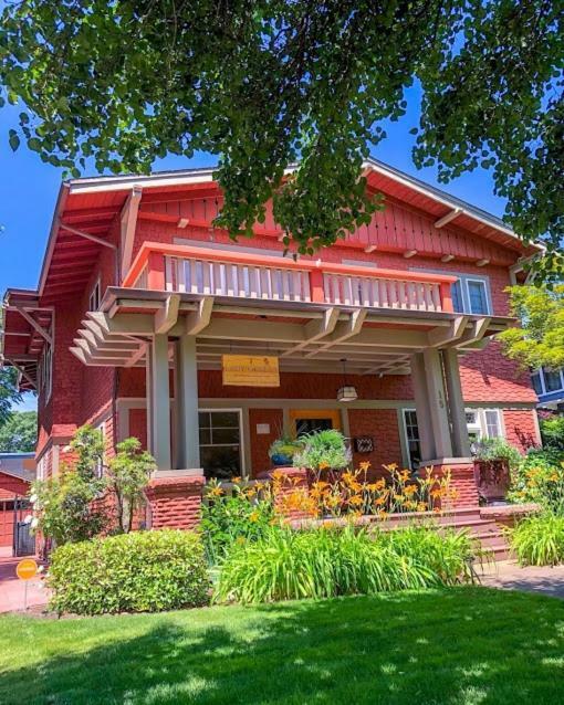 Lady Geneva Bed & Breakfast Medford Luaran gambar