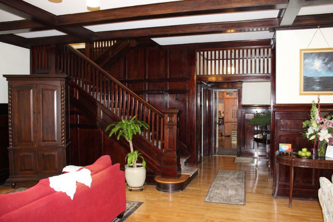 Lady Geneva Bed & Breakfast Medford Luaran gambar