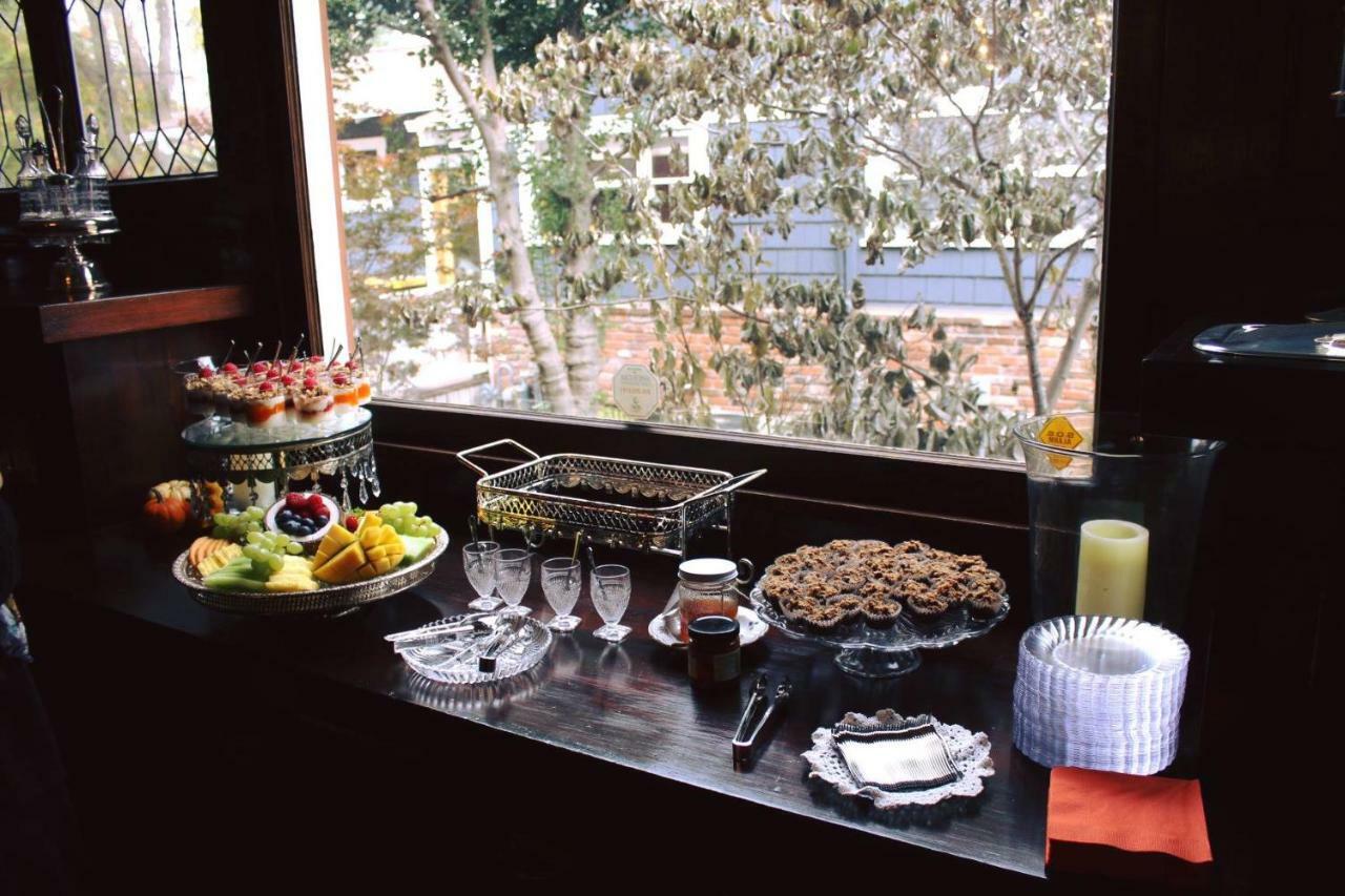 Lady Geneva Bed & Breakfast Medford Luaran gambar